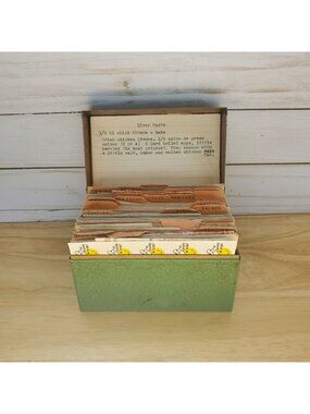 VTG Green Metal Recipe Box With Handwritten Typed Recipes Dividers Categories